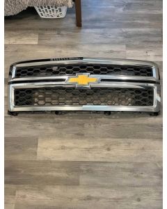 2014-2015 Chevy Silverado Grill.