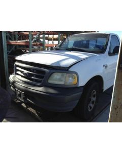 Air Cleaner Thru 09/18/03 Fits 98-03 NAVIGATOR 136106