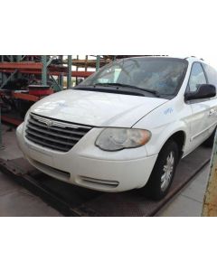 Passenger Right Front Spindle/Knuckle Fits 01-07 CARAVAN 137284