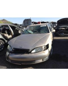Driver Left Strut Front Fits 97-01 LEXUS ES300 82761