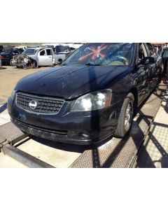 Passenger Front Spindle/Knuckle 4 Cylinder Fits 02-06 ALTIMA 132975