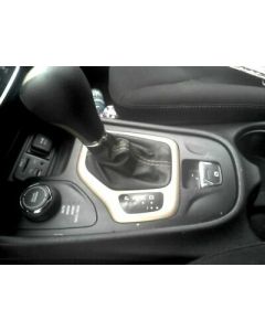 Automatic Transmission 4WD 2 Speed Transfer Case Fits 15 CHEROKEE 689070